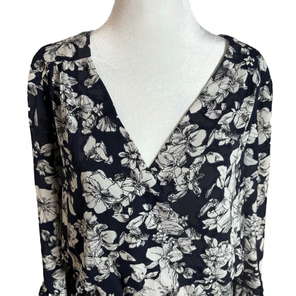 Women’s Large Floral Print Long Sleeve Romper cinched waist Cottagecore Flowy - Picture 3 of 8